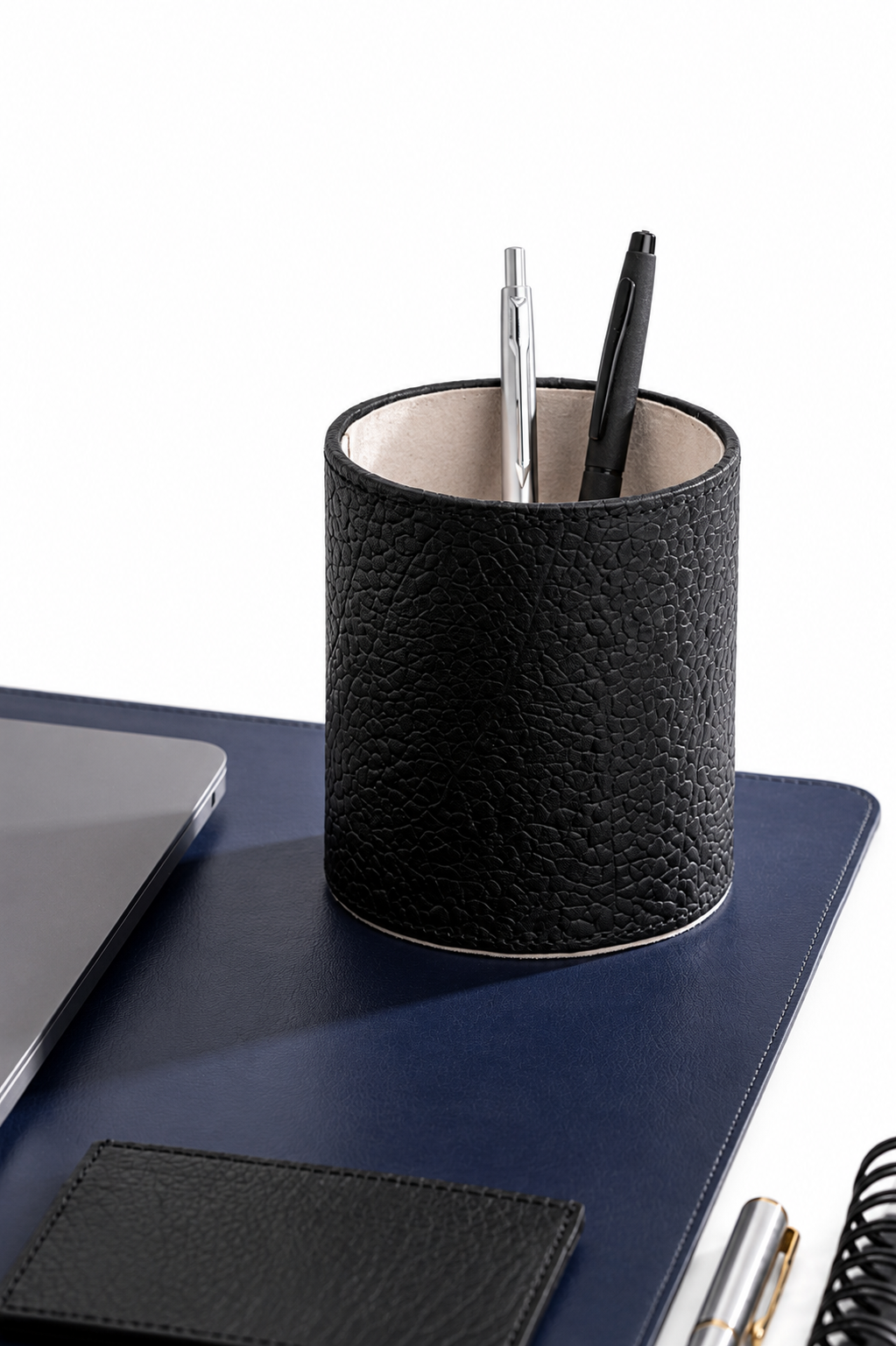 Cylindrical Pen Pot